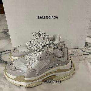 Balenciaga Triple S sneaker
